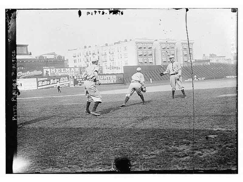 An image of players practicing at Hilltop Park