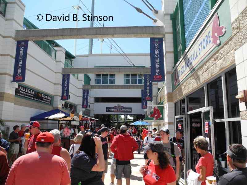 The concourse in City of Palms Park