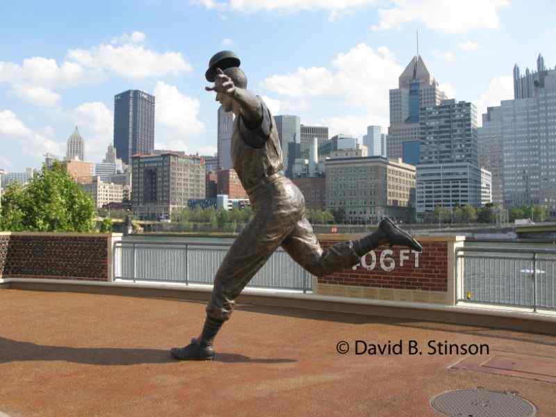 A statue of Bill Mazeroski