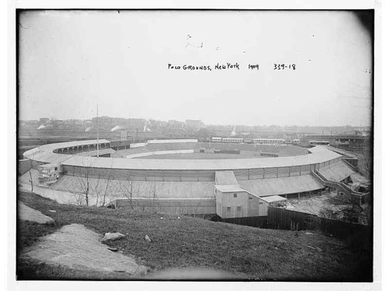 A view of the Polo Grounds stadium in 1909
