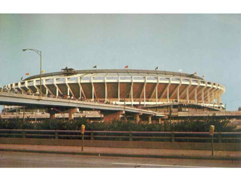 MLB Cathedrals on X: Cinergy Field (aka Riverfront Stadium) with